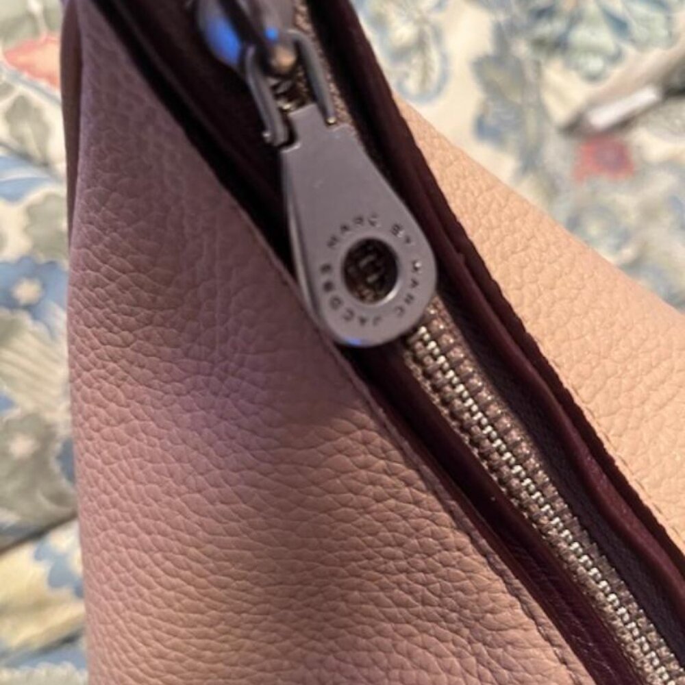 NWOT Marc By Marc Jacobs Ligero Hobo Bag - Picture 5 of 7